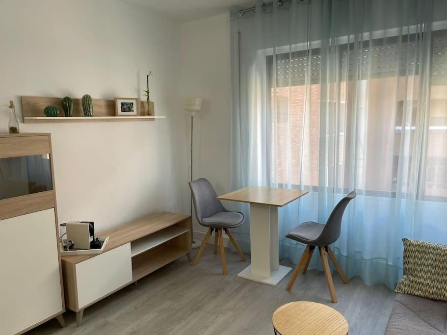 Oasis Plus إشبيلية المظهر الخارجي الصورة
